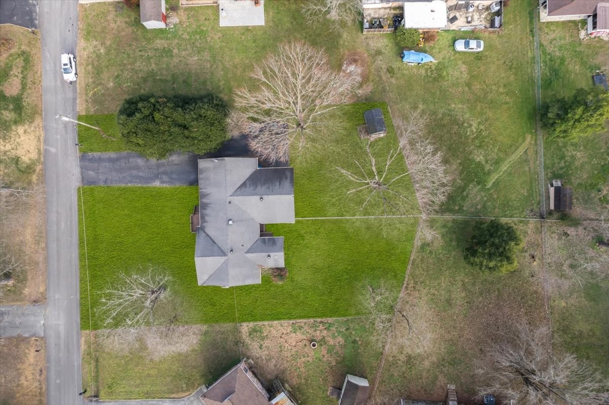 902 Sycamore Drive Manchester, TN 37355 - Photo 45 of 51 an aerial view of houses with yard