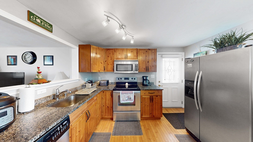 3753 North Main Street, Unit 2 Fall River, MA 02720 - Photo 6 of 23