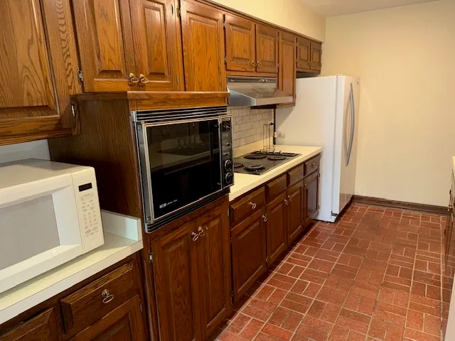 $2,000 | 3360 West 184th Street, Unit 3W, Homewood, IL 60430