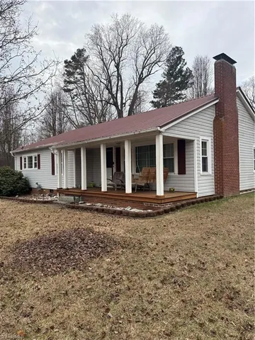 $199,900 | 1720 Fisher Ferry Street, Thomasville, NC 27360