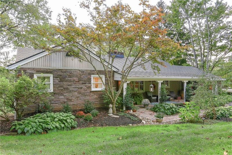 227 Seegar Road Pittsburgh, PA 15241 - Photo 1 of 16 Gallery Image 1