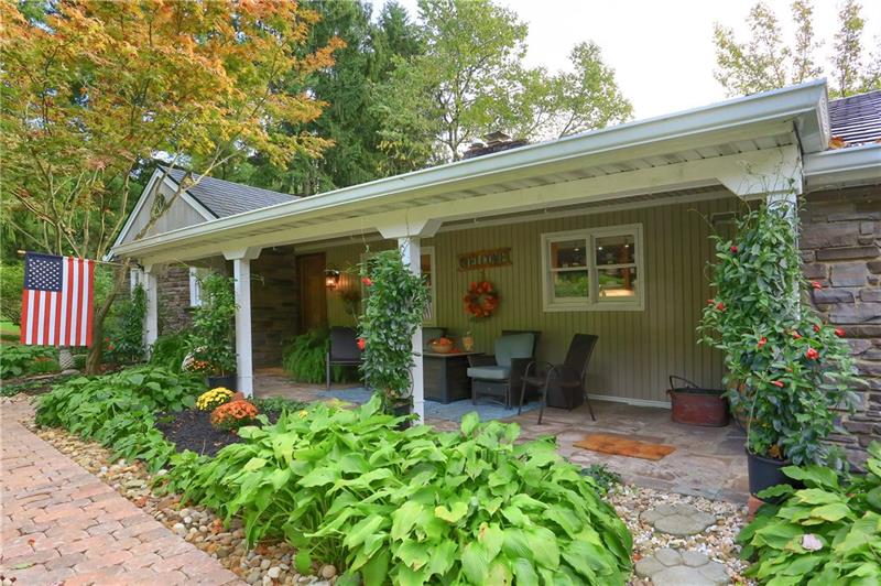 227 Seegar Road Pittsburgh, PA 15241 - Photo 2 of 16 Gallery Image 2