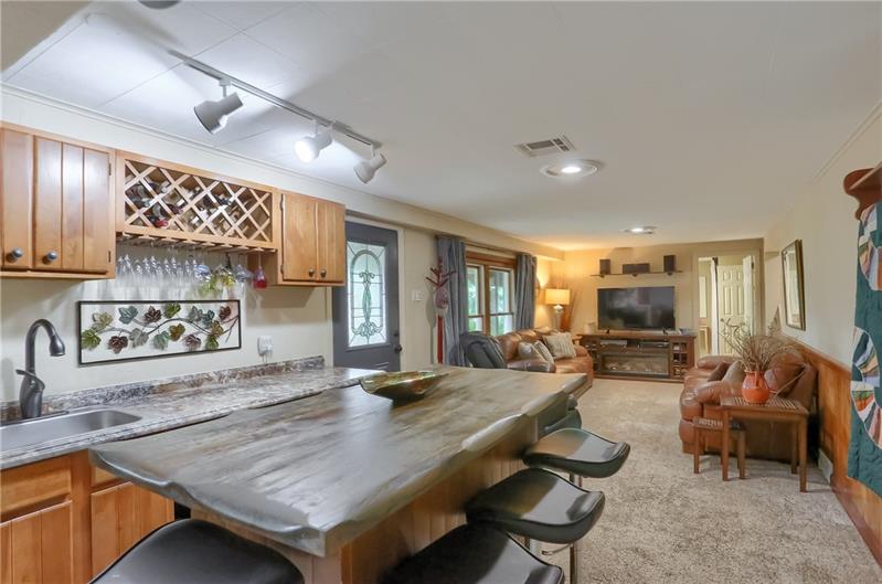 227 Seegar Road Pittsburgh, PA 15241 - Photo 12 of 16 Gallery Image 12