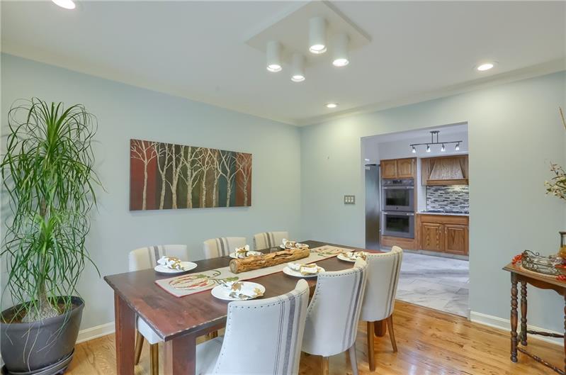 227 Seegar Road Pittsburgh, PA 15241 - Photo 6 of 16 Gallery Image 6