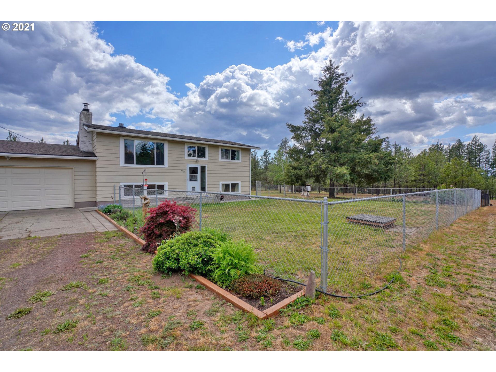 678 Bratton Road Goldendale, WA 98620 - Photo 2 of 31 Gallery Image 2