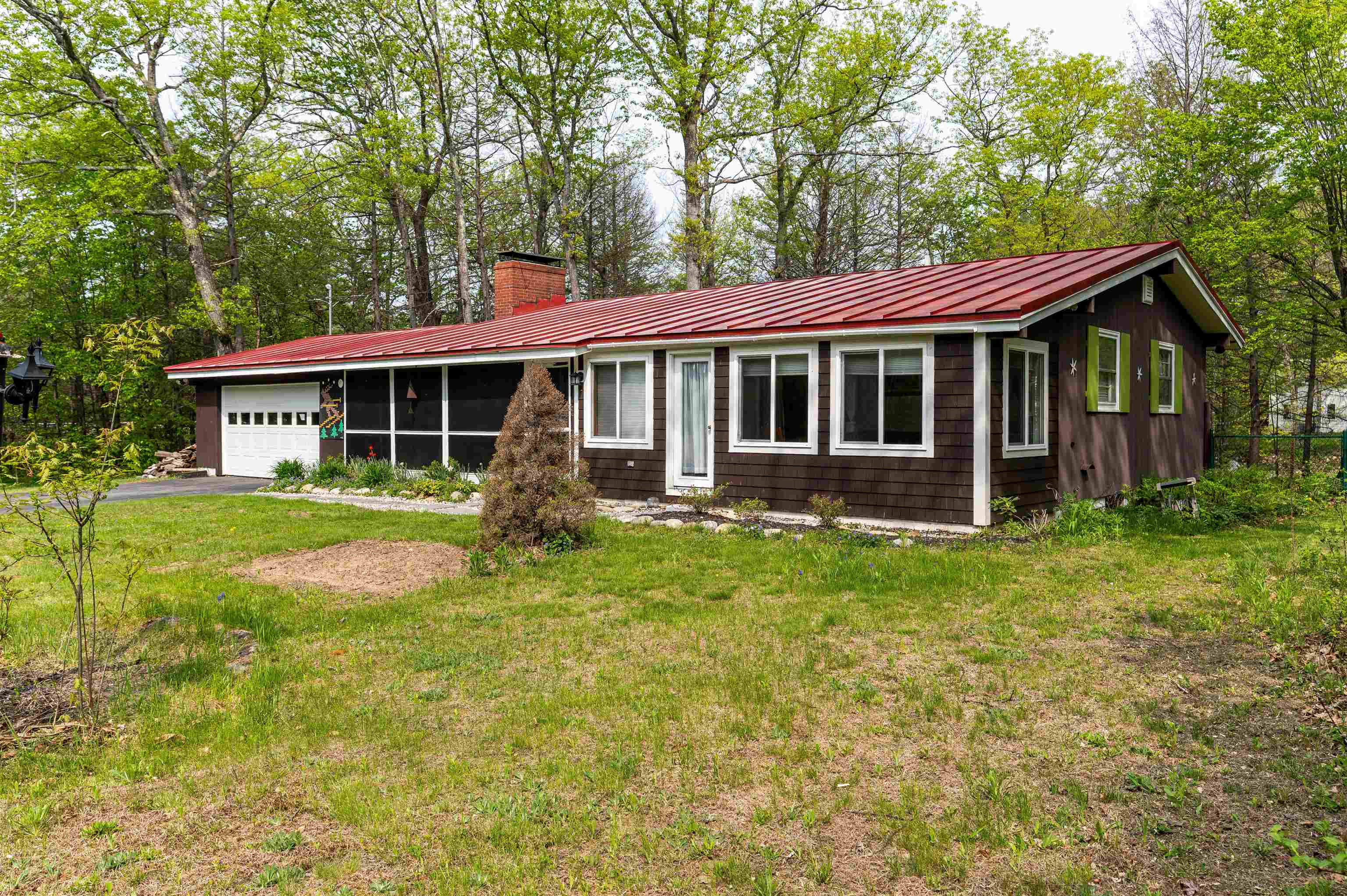 16 Nuthatch Lane Bartlett, NH 03845 - Photo 2 of 26