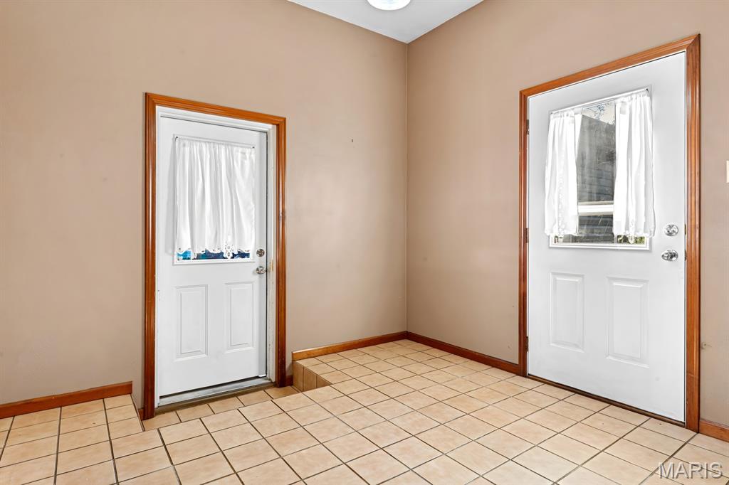 3 North High Street Smithton, IL 62285 - Photo 13 of 64