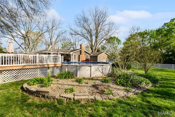 $298,500 | 3 North High Street, Smithton, IL 62285