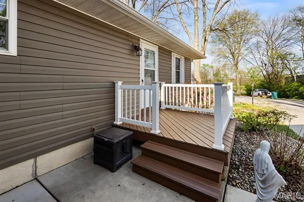 $298,500 | 3 North High Street, Smithton, IL 62285