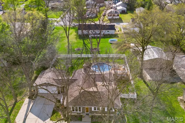 $298,500 | 3 North High Street, Smithton, IL 62285