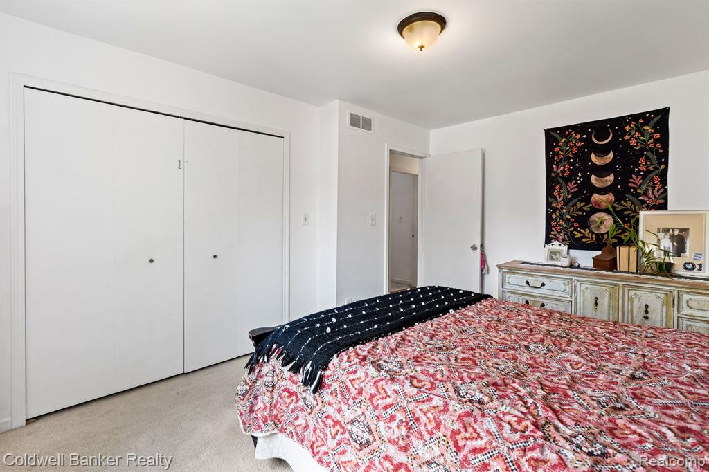 47760 Frederick Road Utica, MI 48317 - Photo 14 of 39
