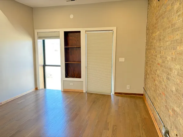 $2,100 | 2727 South Archer Avenue, Unit 2, Chicago, IL 60608