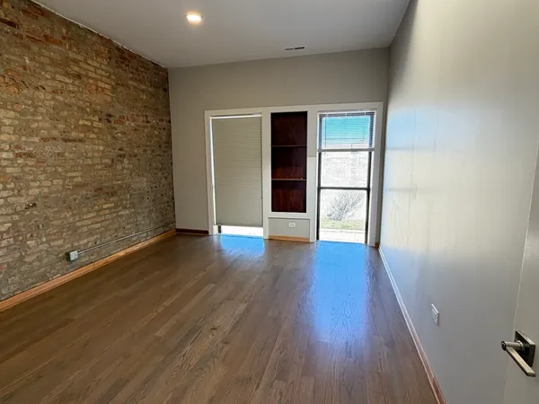 $2,100 | 2727 South Archer Avenue, Unit 2, Chicago, IL 60608
