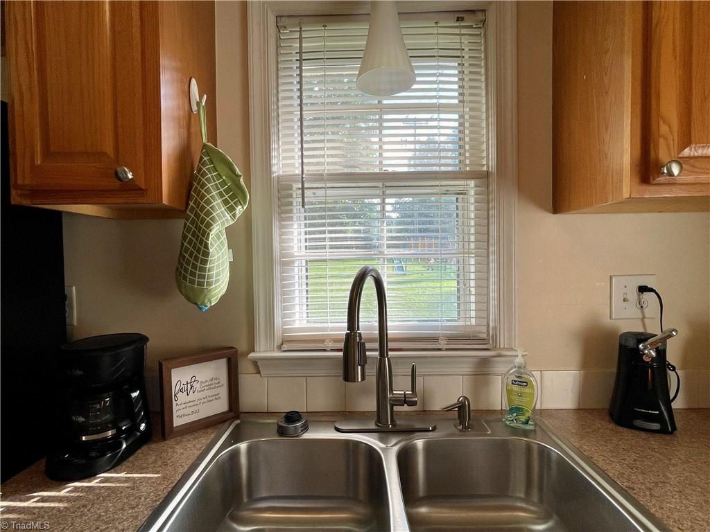 2596 Mt Salem Road Pfafftown, NC 27040 - Photo 11 of 48