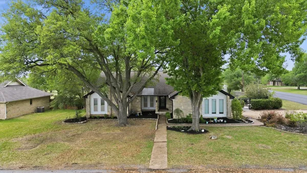$699,000 | 201 Towhee Drive, Buda, TX 78610