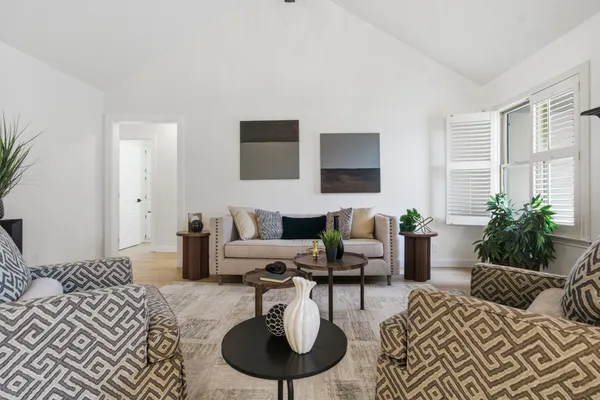 $699,000 | 201 Towhee Drive, Buda, TX 78610