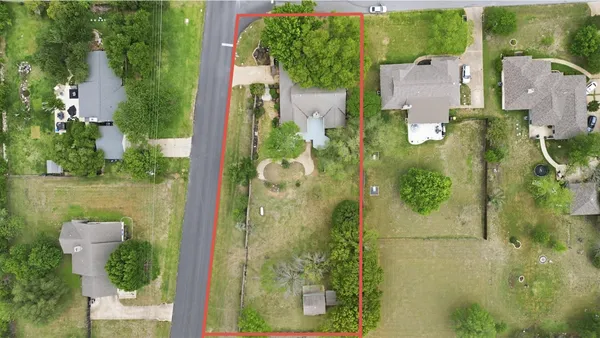 $699,000 | 201 Towhee Drive, Buda, TX 78610