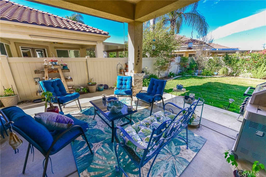 956 Gleneagles Road Beaumont, CA 92223 - Photo 5 of 34