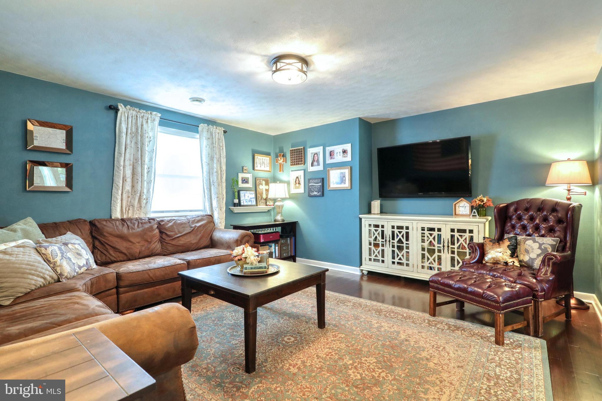 1389 Snyder Corner Road Red Lion, PA 17356 - Photo 22 of 65 Living Room