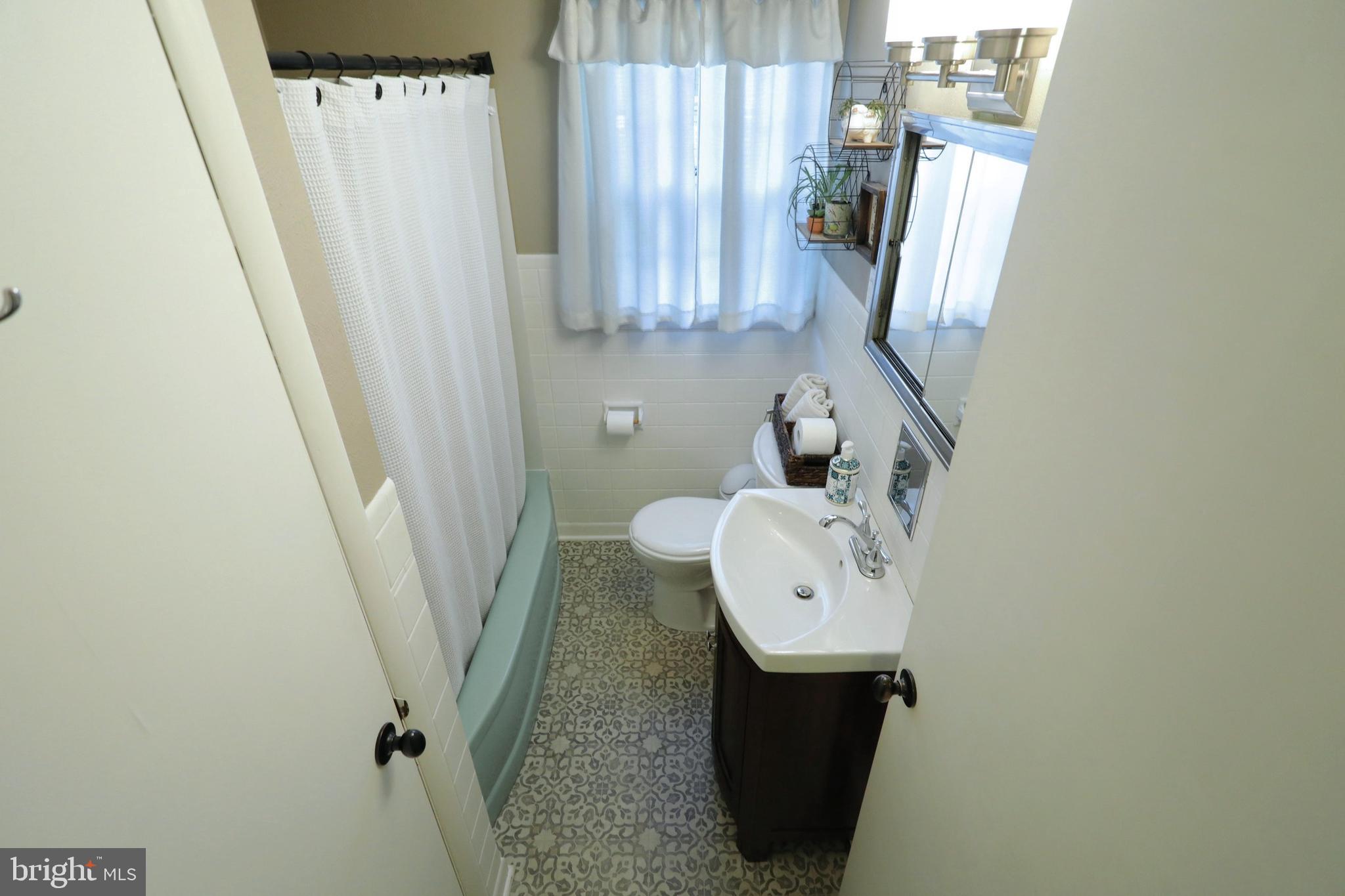 1389 Snyder Corner Road Red Lion, PA 17356 - Photo 26 of 65 Hallway Full Bath