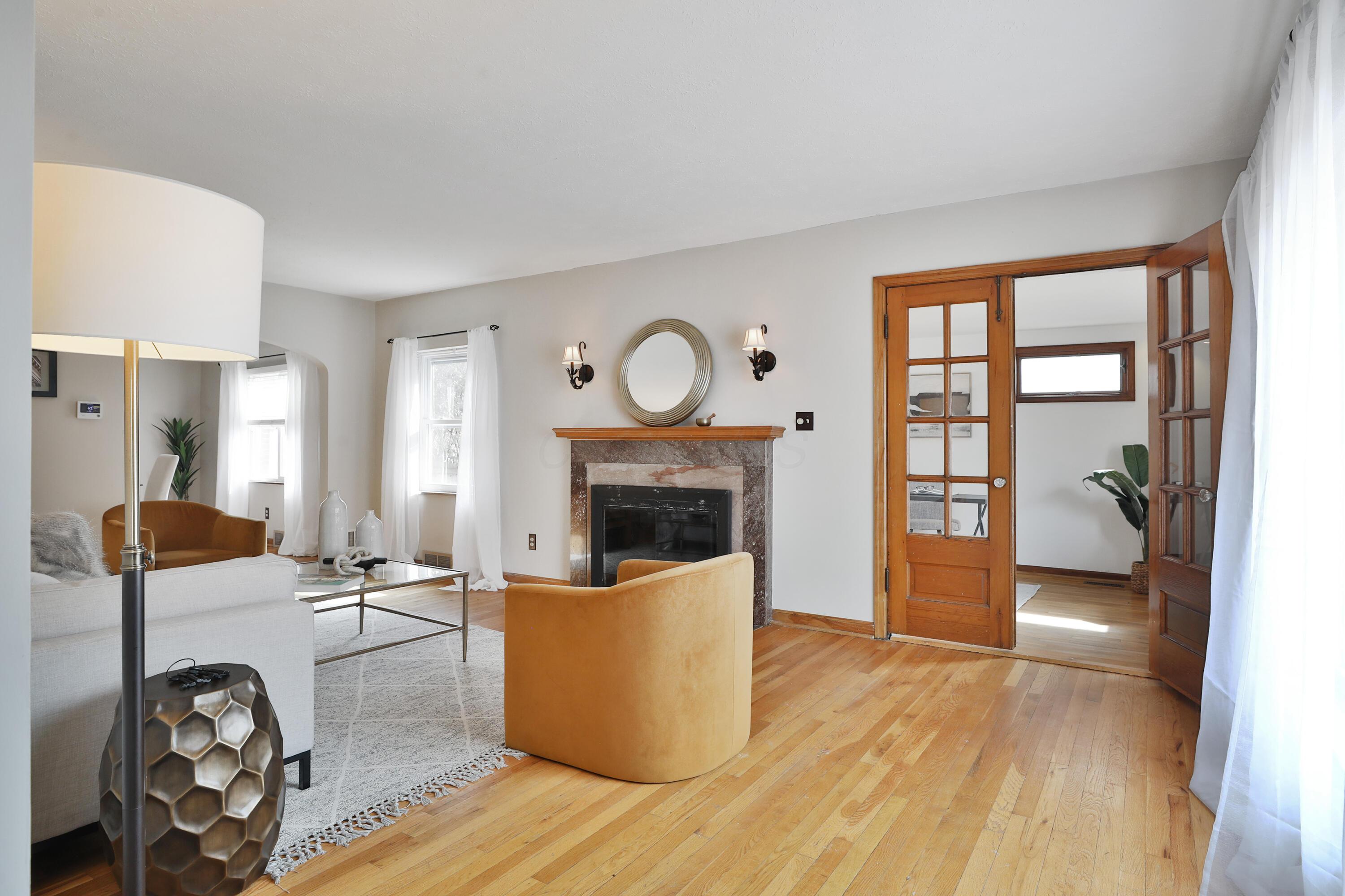 990 Vernon Road Columbus, OH 43209 - Photo 4 of 60 990-Vernon-04