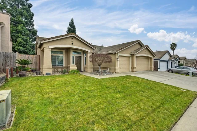 $560,000 | 9271 Balboa Park Way, Elk Grove, CA 95624