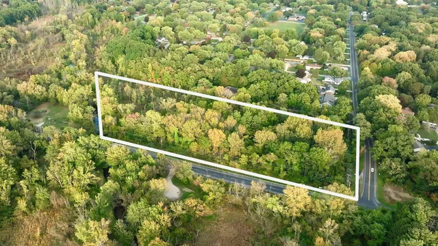 $425,000 | 3003 South Cleveland Avenue, St. Joseph, MI 49085