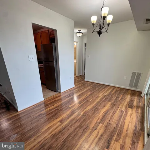 $204,999 | 1600 Renate Drive, Unit 302, Woodbridge, VA 22192