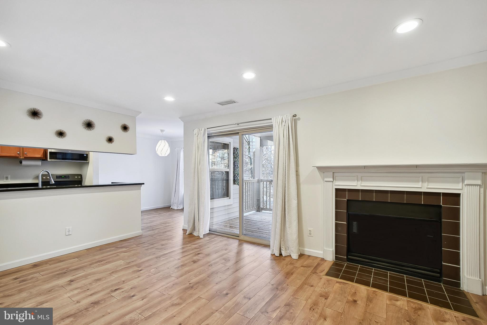 11715 Olde English Drive, Unit F Reston, VA 20190 - Photo 2 of 27