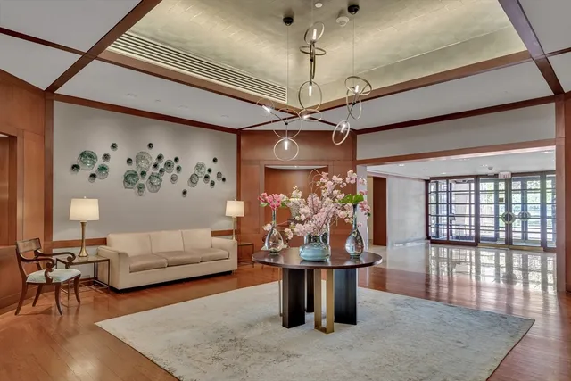 $6,800 | 83 Cambridge Parkway, Unit W201, Cambridge, MA 02142