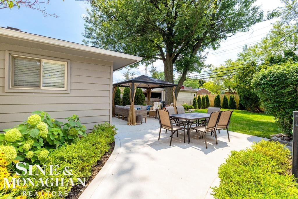 1301 Torrey Road Grosse Pointe, MI 48236 - Photo 38 of 42 50149659-c36a08da-9c8b-408d-b743-763362c311af.JPG
