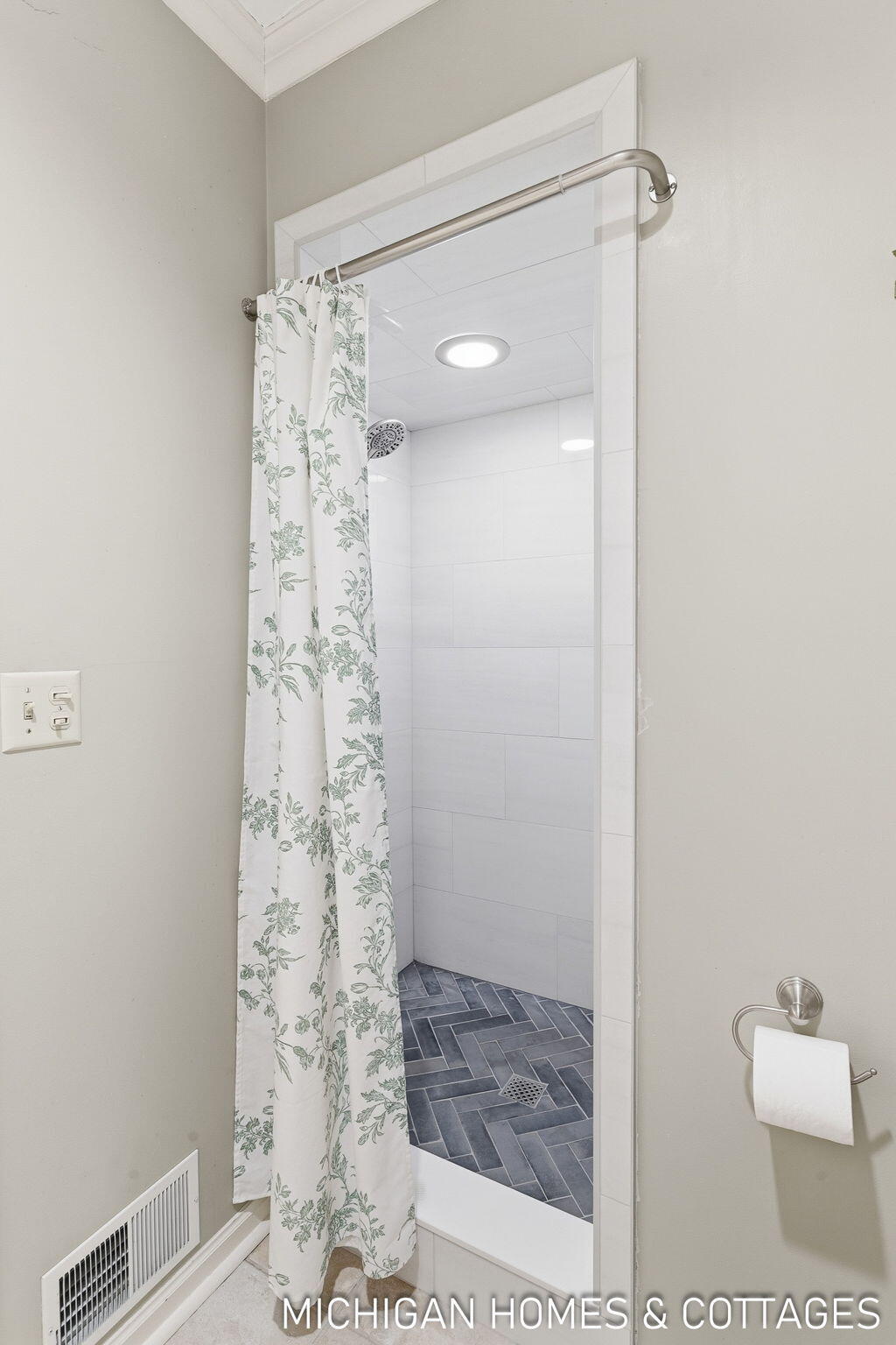 221 Foxdown Road Holland, MI 49424 - Photo 28 of 36 28-web-or-mls-221-foxdown-rd