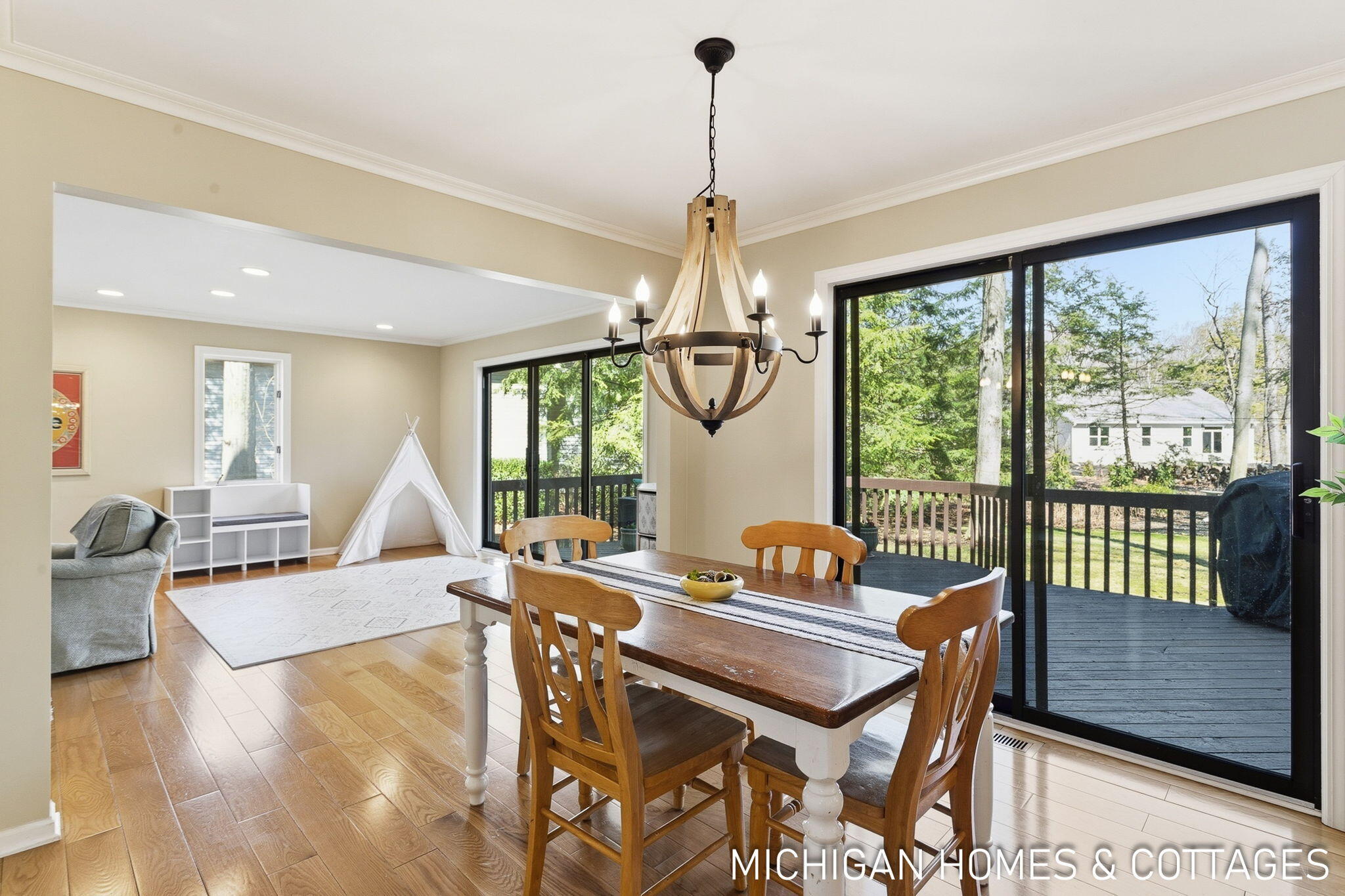 221 Foxdown Road Holland, MI 49424 - Photo 9 of 36 52-web-or-mls-221-foxdown-rd