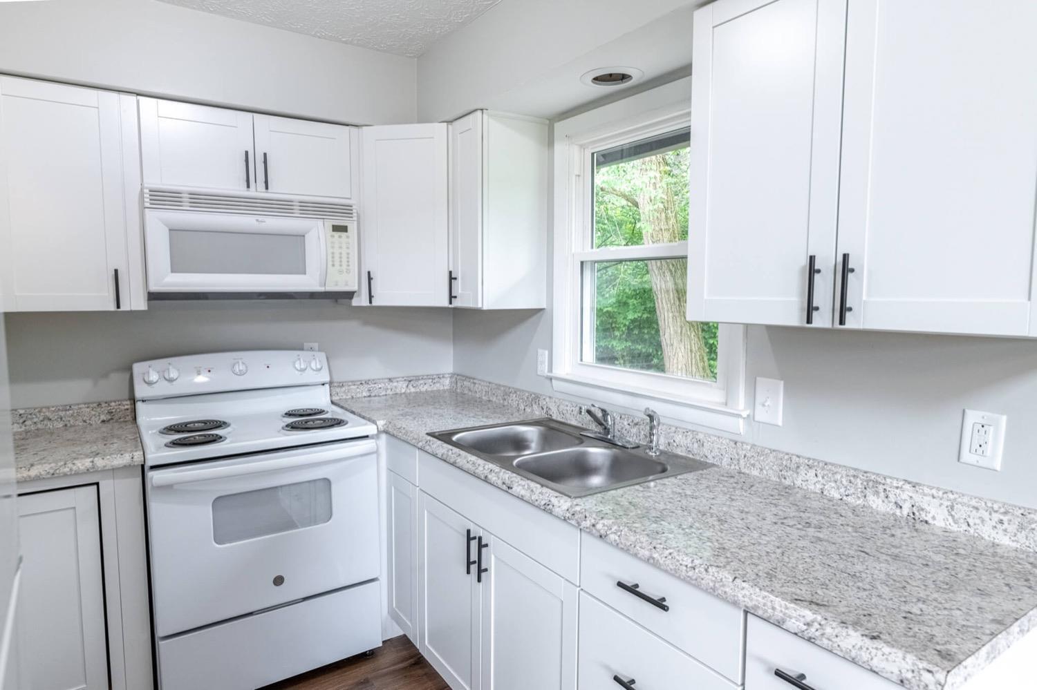 8007 Thomas Road Middletown, OH 45042 - Photo 8 of 29 Gallery Image 8
