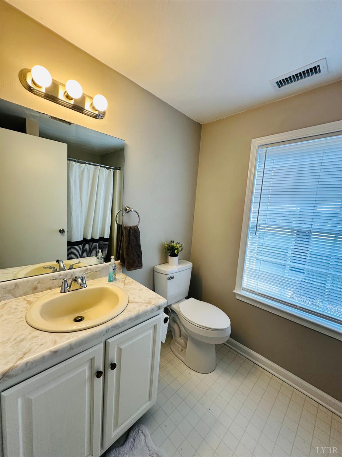 1321 Scenic View Road Moneta, VA 24121 - Photo 34 of 56 Gallery Image 34
