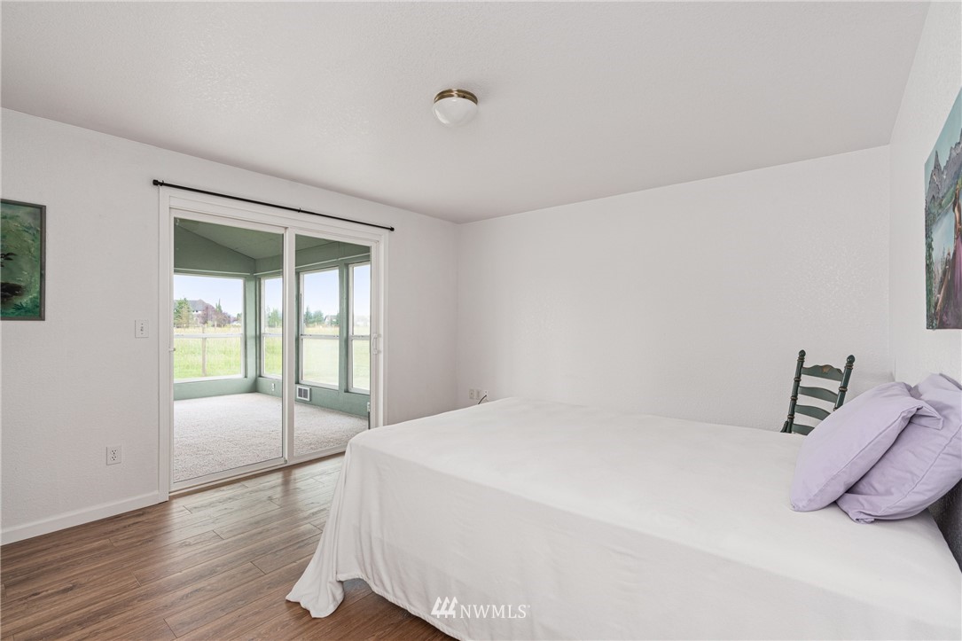 791 Tucker Road Toledo, WA 98591 - Photo 14 of 34 a bedroom with a bed and a window