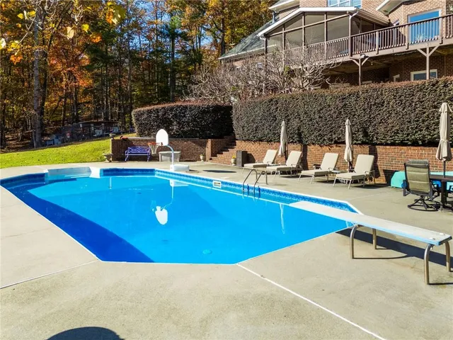 $2,800,000 | 15385 Tullgean Drive, Alpharetta, GA 30004