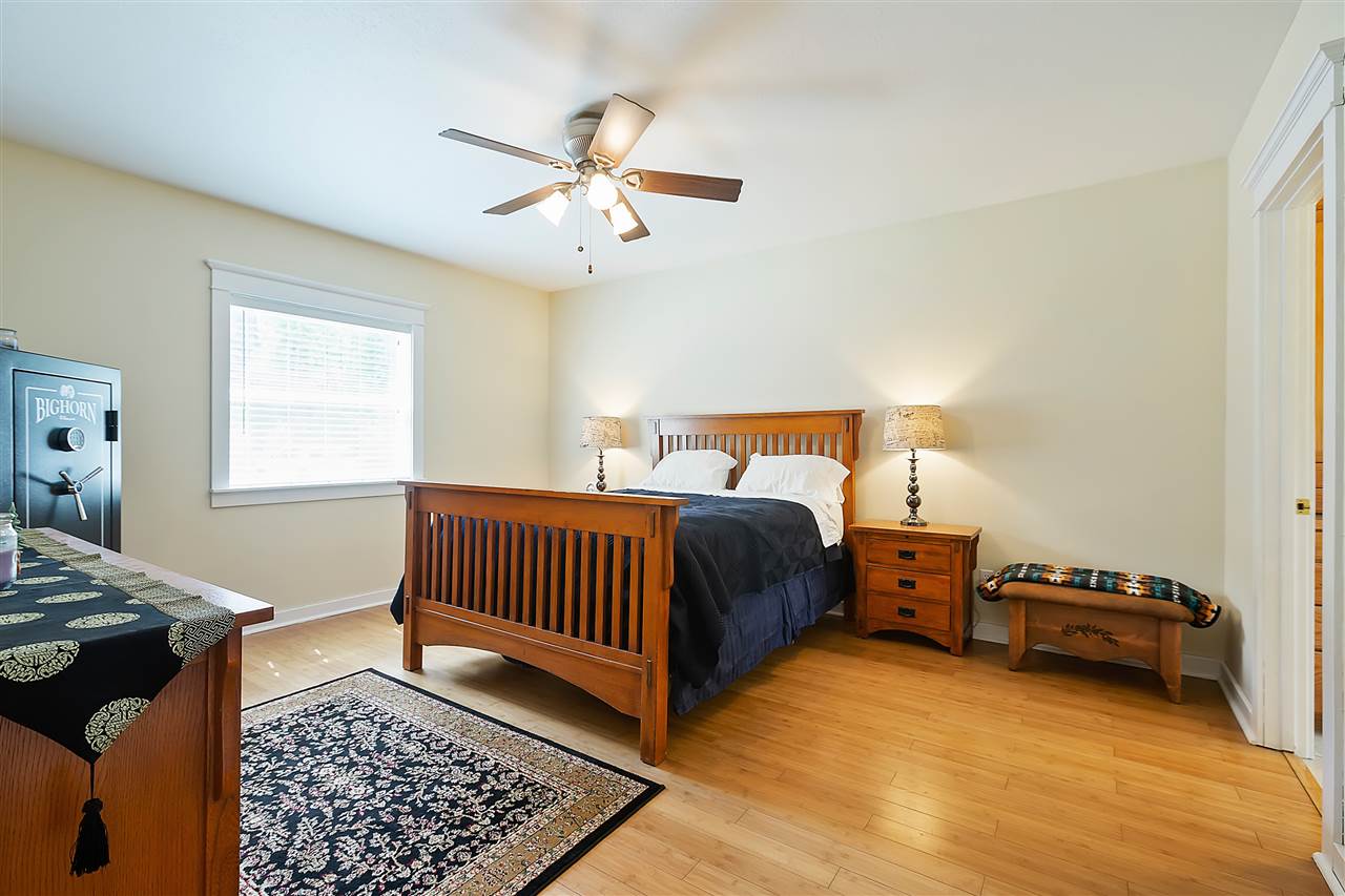 36112 North Pike Road Deer Park, WA 99006 - Photo 9 of 18