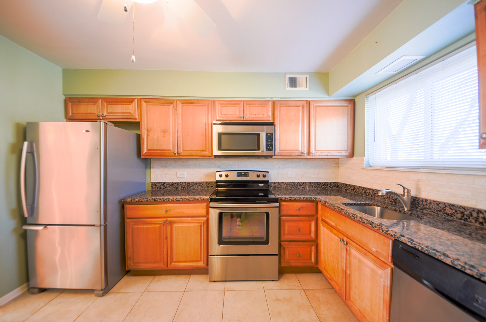 876 South Plum Grove Road, Unit 208 Palatine, IL 60067 - Photo 8 of 14