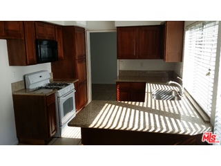 25590 Fedala Road Valencia, CA 91355 - Photo 3 of 18