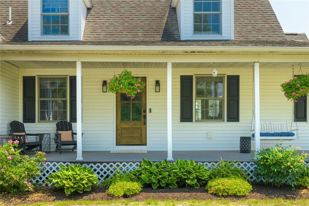 98 George Street Barrington, RI 02806 - Photo 6 of 47