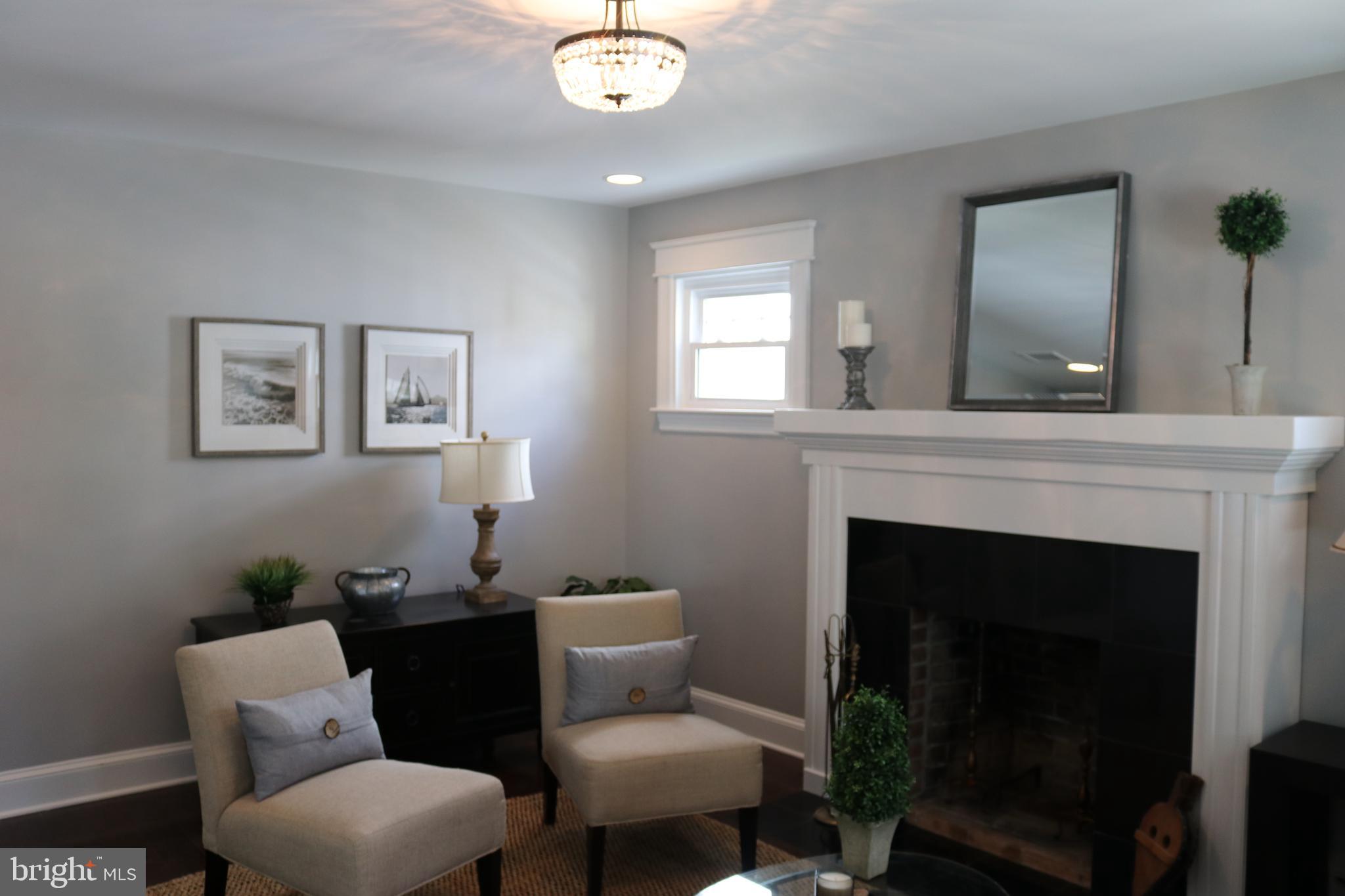 726 Humphreys Road Ardmore, PA 19003 - Photo 3 of 22