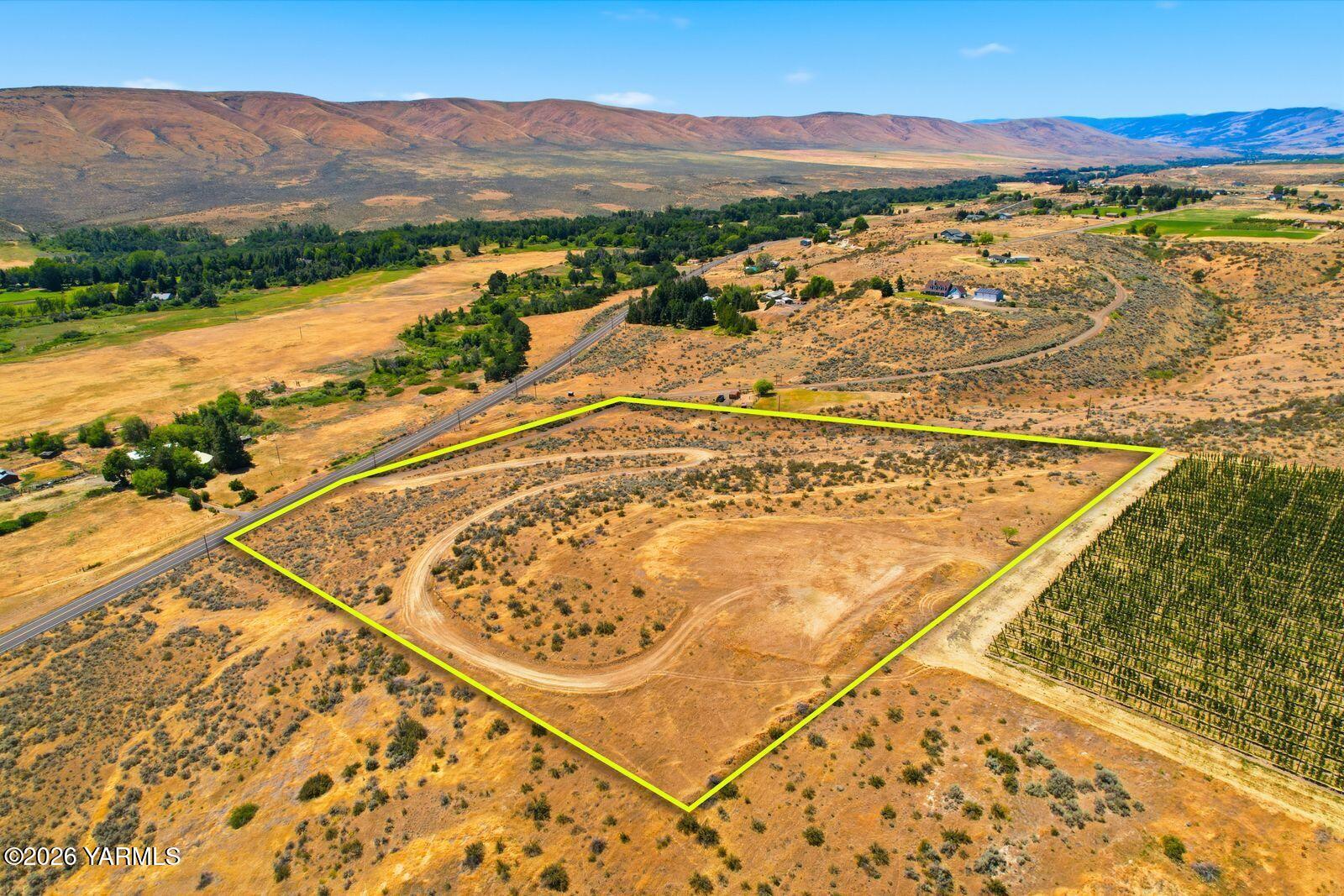 17011 Ahtanum Road Yakima, WA 98903 - Photo 9 of 16 9 Drone