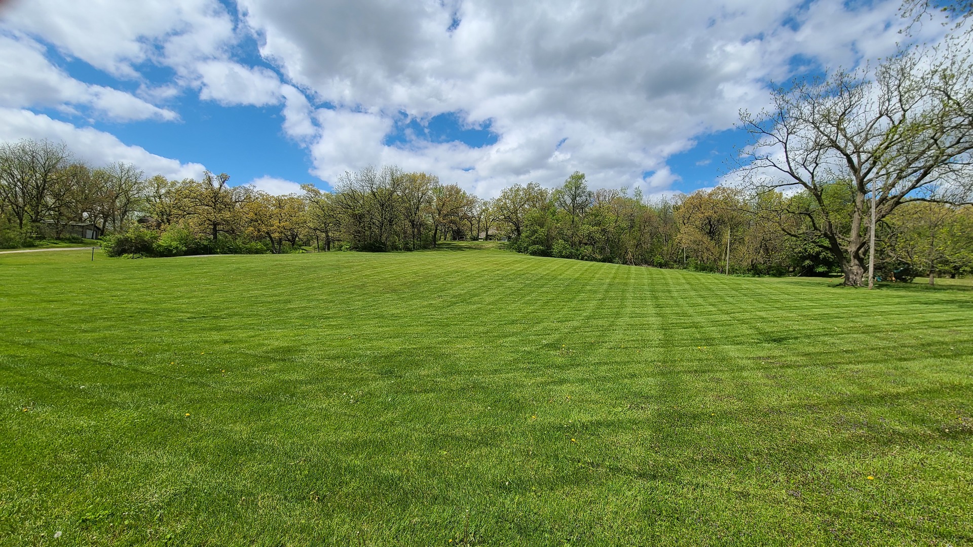 41W898 Beith Road Elburn, IL 60119 - Photo 26 of 82 a view of an outdoor space and a yard