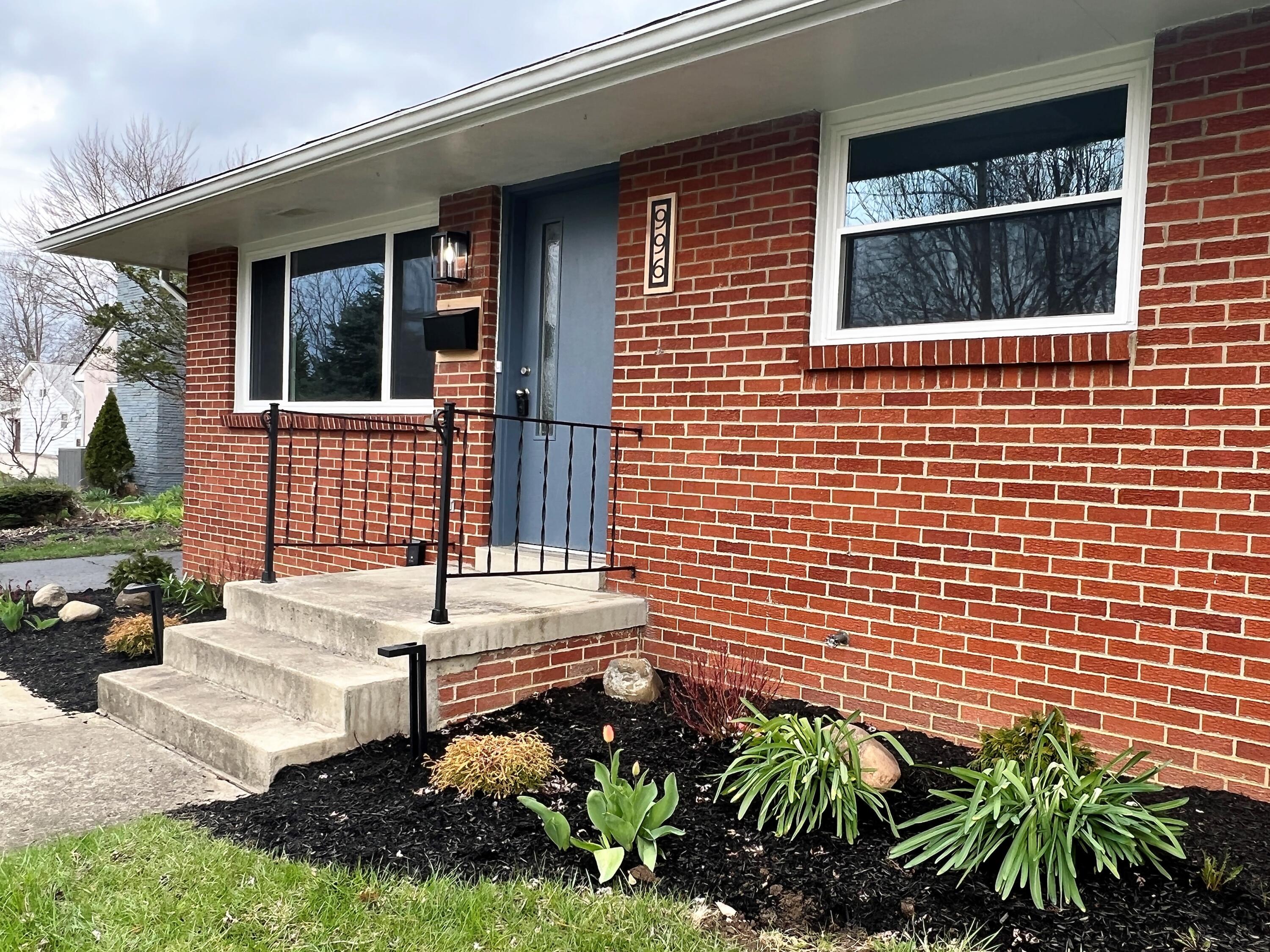996 Wetmore Road Columbus, OH 43224 - Photo 2 of 22 996 Wetmore - Front II