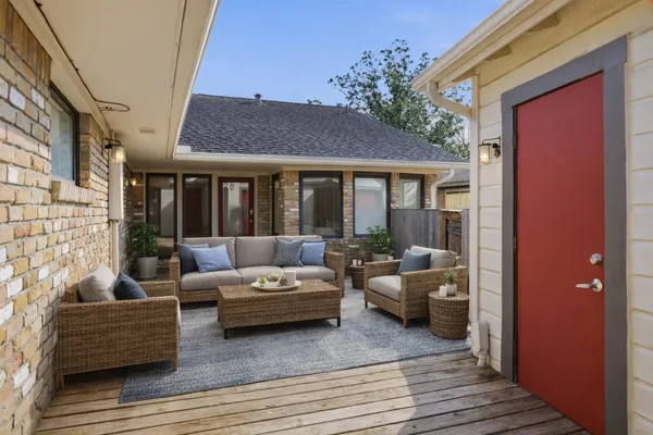 $3,600 | 531 Azaleadell Drive, Houston, TX 77018