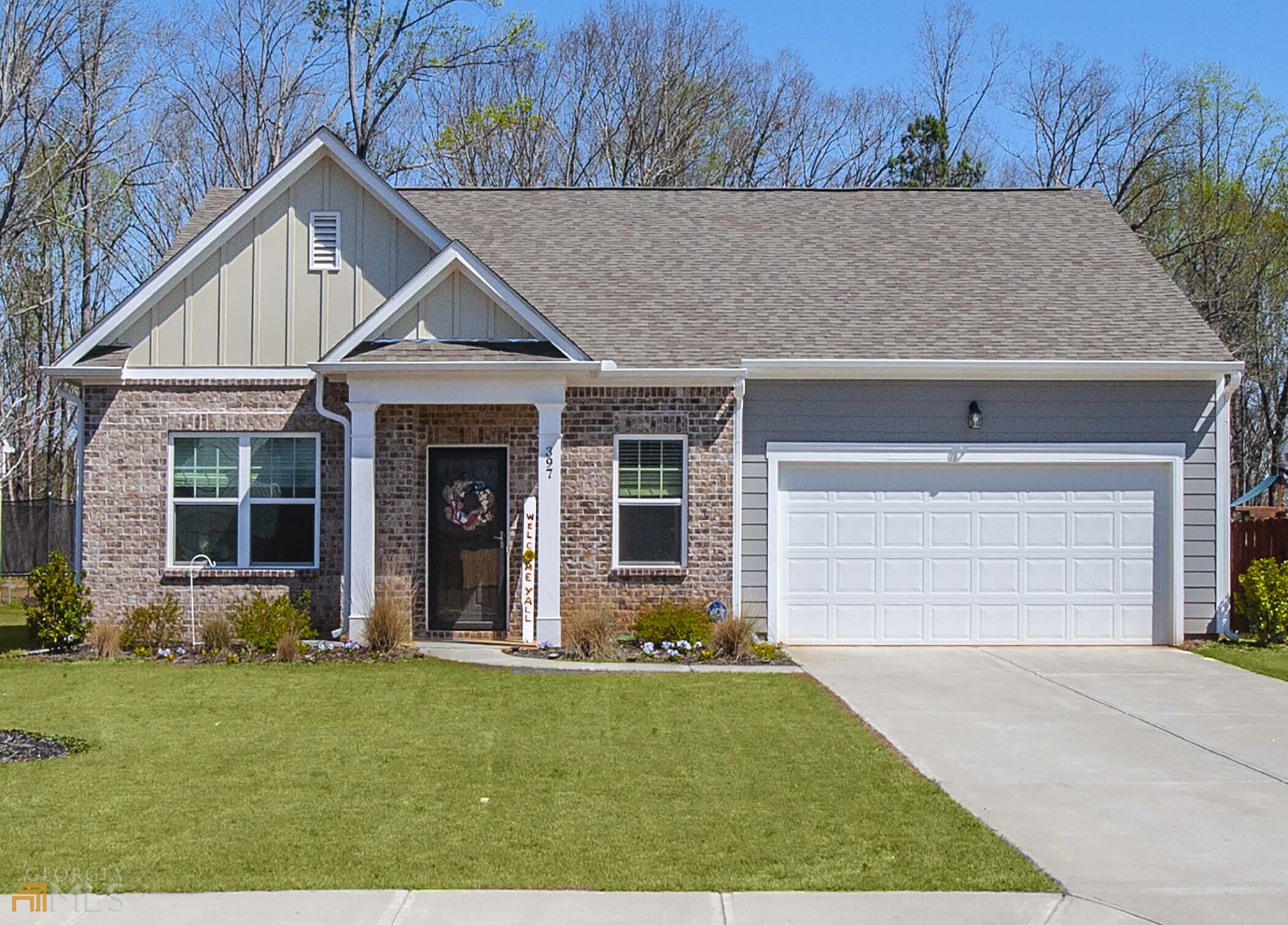 front view of house with a yard