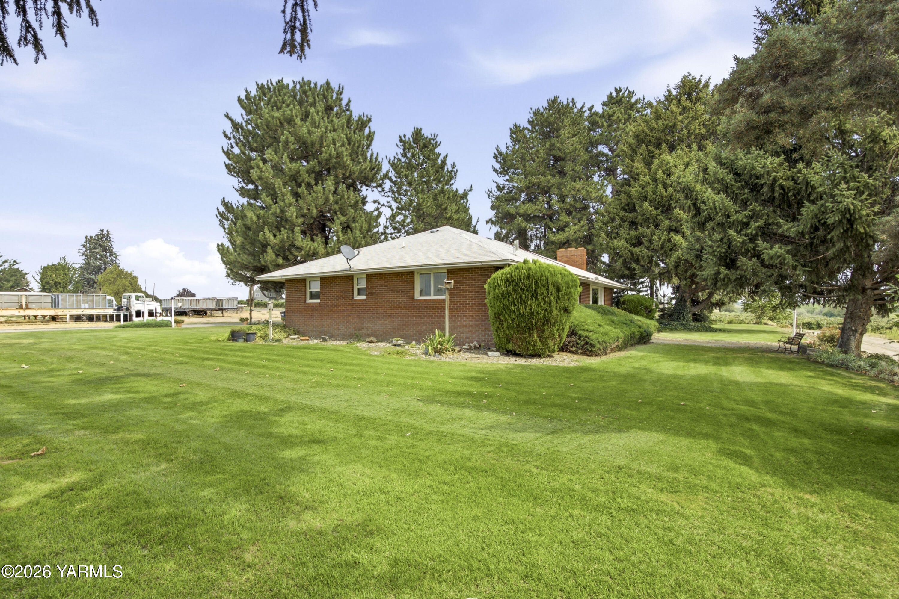 2040 Olmstead Road Grandview, WA 98930 - Photo 30 of 48 2040 Olmstead Rd 8.21.26 37