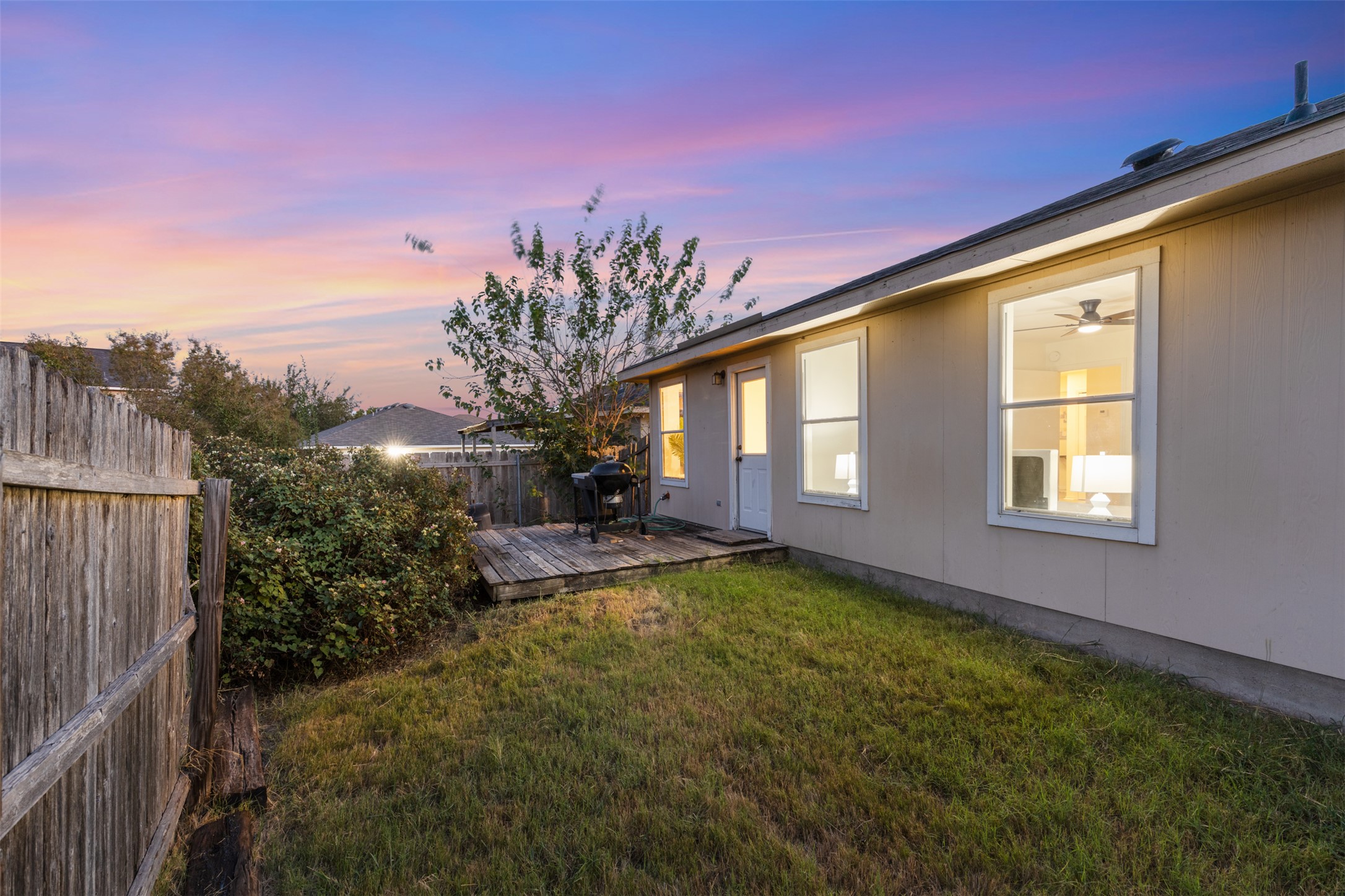 503 Blanco Woods Boulevard Elgin, TX 78621 - Photo 16 of 18