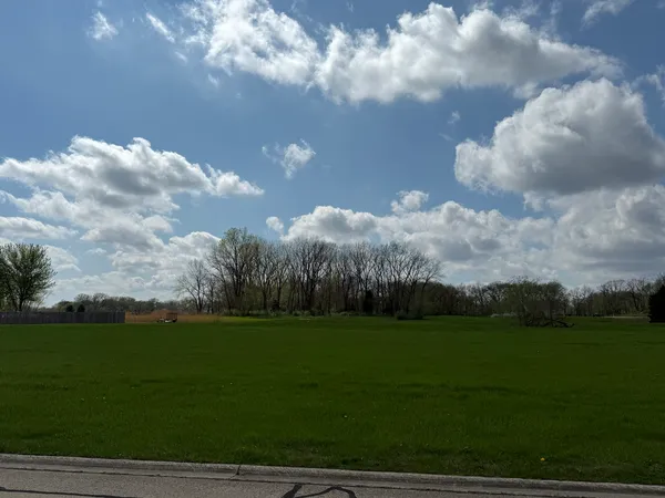 $34,900 | 135 Fairway Drive, Essex, IL 60935